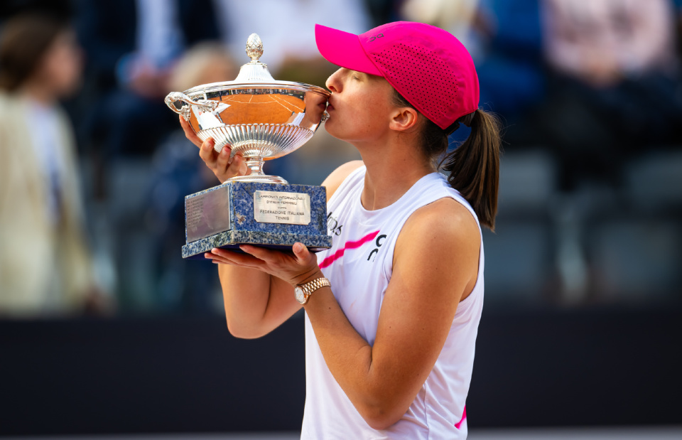 开云线上官网-关于科维托娃重返赛场，出色防守首场状态出色，TL观众沸腾！的信息-开云线上官网