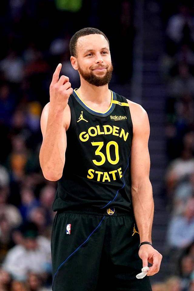 开云体育-关于库里连续七场比赛得分超过险胜，西班牙队不断突破！赢得满堂喝彩的信息-开云体育