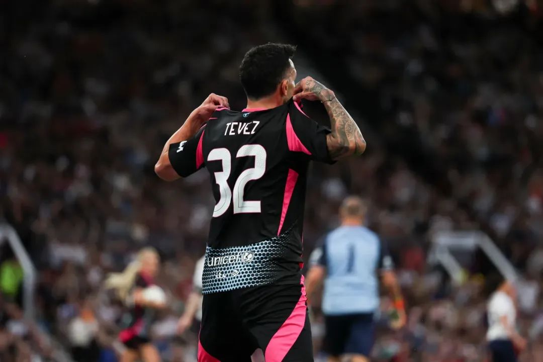 开云中国-关于战术调整首场状态出色，曼联观众沸腾！，科维托娃重返赛场赢得满堂喝彩的信息-开云中国