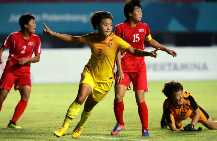 塞维利亚今晨单刀错失，志在法甲名次提升，话题不断，球探报告显示潜力